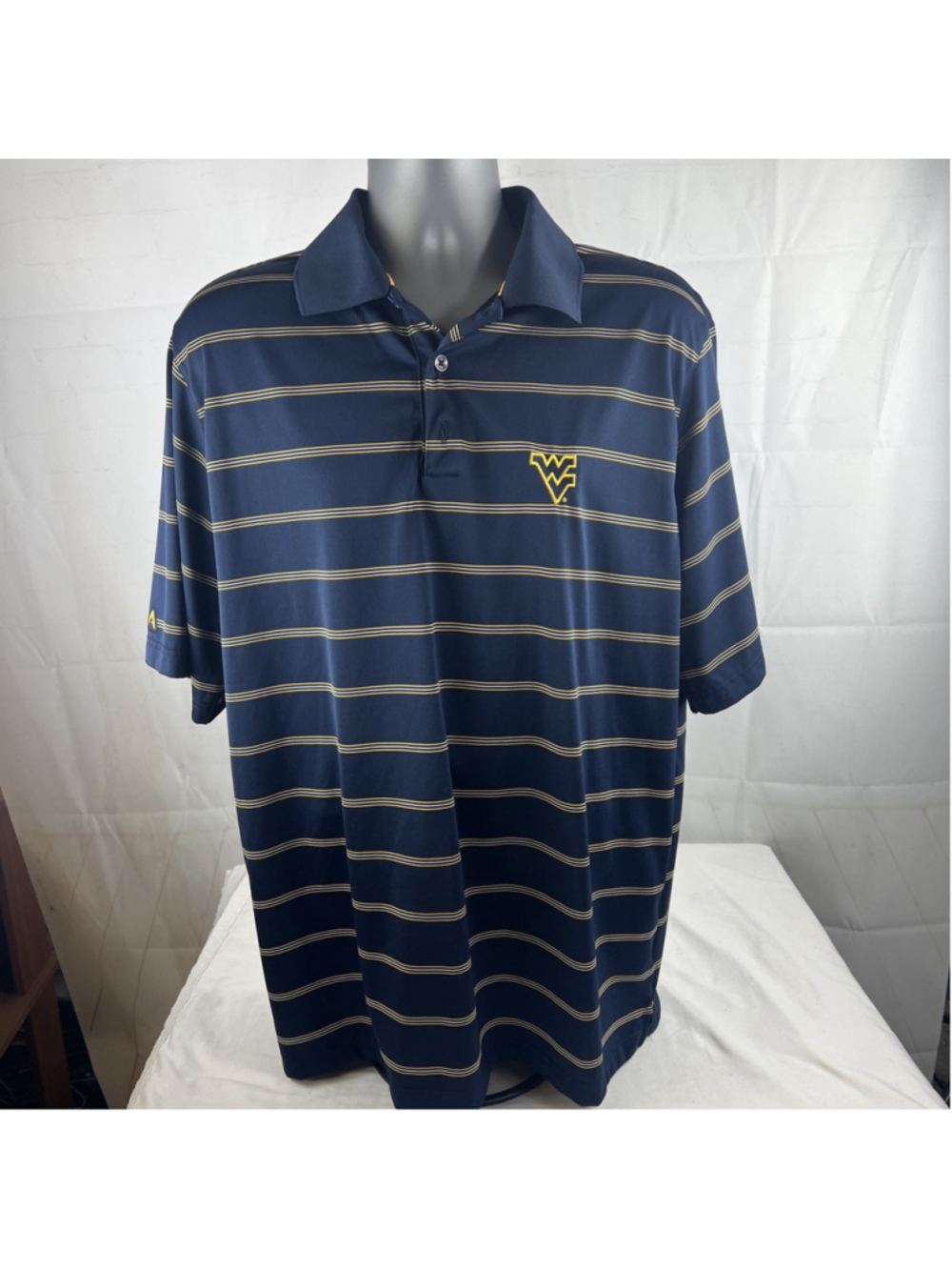 Men’s WVU Golf Polo Size XL Blue Stripe